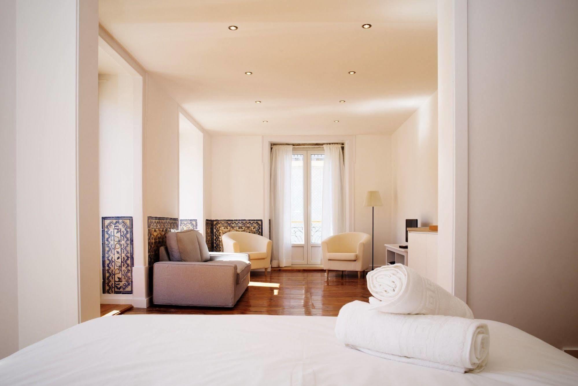 Gs Chiado Boutique Studios & Suites Lissabon Exterior foto